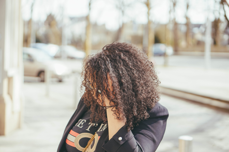 Entretenir et hydrater ses cheveux bouclés