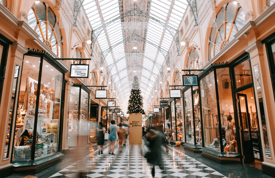 Comment faire son shopping de Noël avec un budget précis