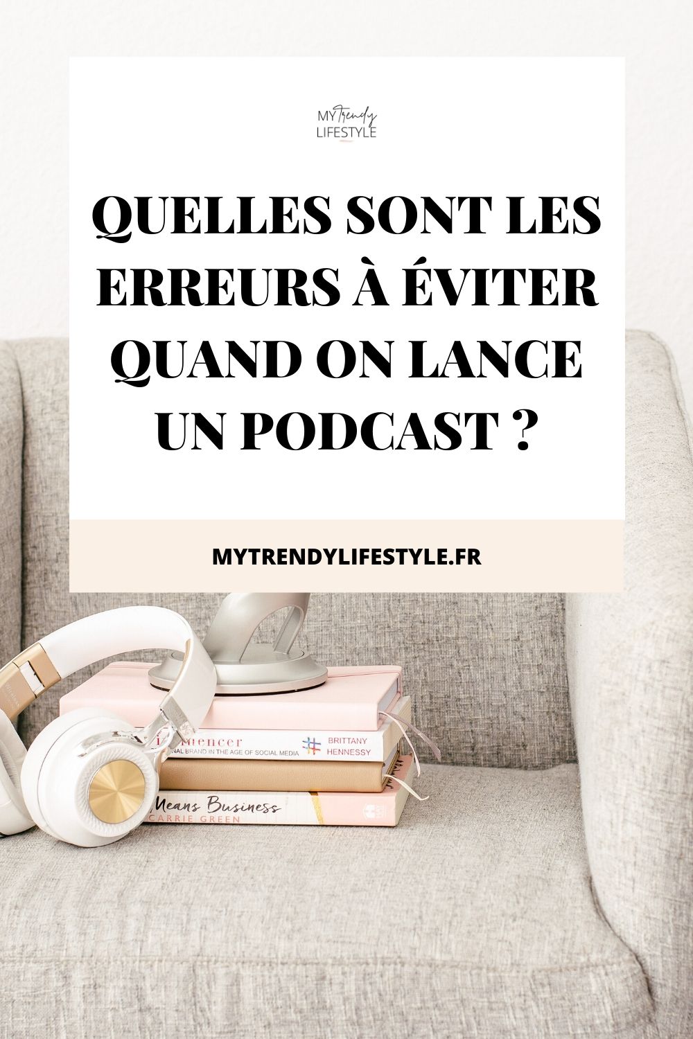 Les podcast ont le vent en poupe depuis quelques mois. Ils sont un excellent moyen de se connecter à son audience, ils permettent de développer sa visibilité et de scale son business. Ce que j’apprécie avec les podcast c’est qu’ils peuvent être lancés assez rapidement et simplement… Pour autant, il y a certaines erreurs à éviter afin de commencer de la meilleure façon possible. Je vous dévoile tout dans cet épisode.