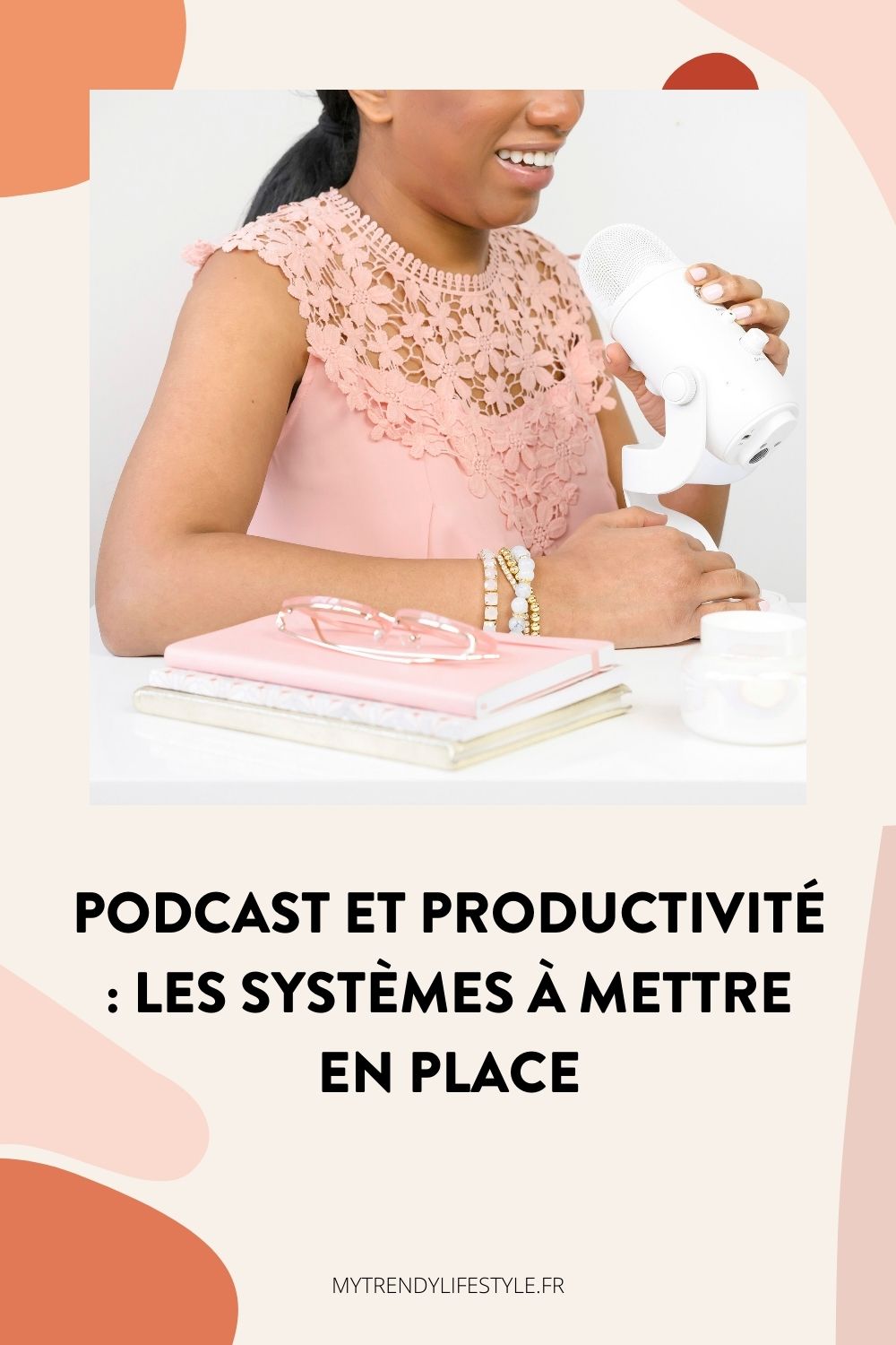 Lancer son podcast est une excellente chose, mais après ? Comment faire pour produire de manière régulière et produire un contenu ciblé ? C'est ce que j'aborde dans cet épisode de Build Yourself, vous découvrirez quatre astuces productivité à appliquer dès maintenant.