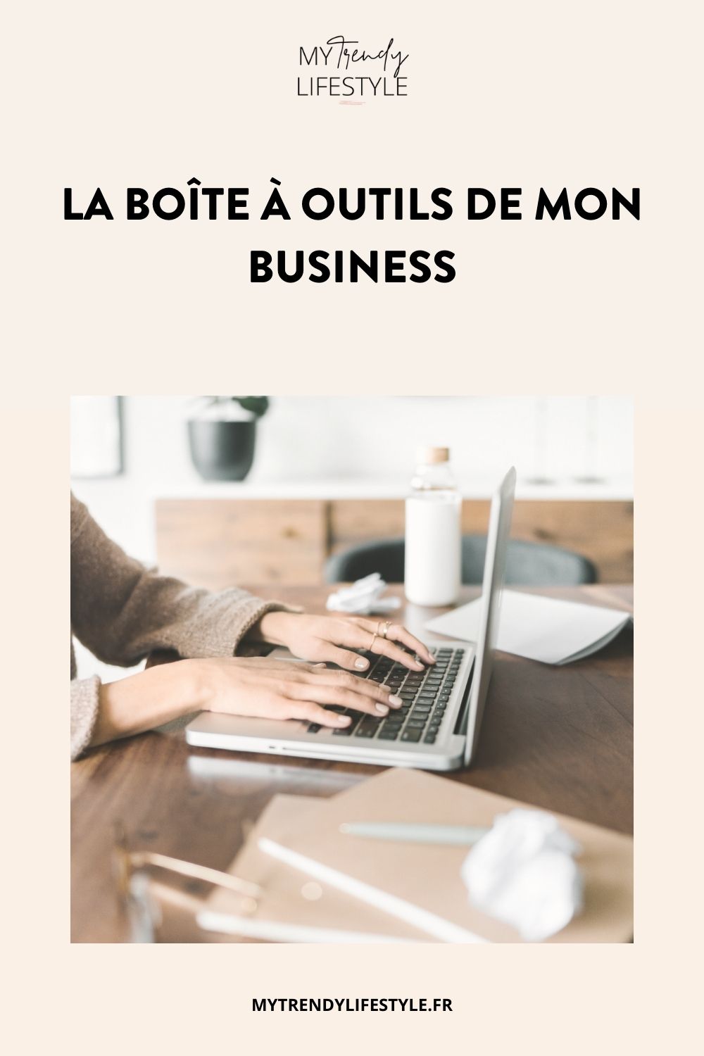 Au fur et à mesure que mon entreprise a évolué, j’ai testé plusieurs outils et fini par trouver plusieurs pépites qui facilitent mon travail et ma vie. Si vous vous êtes déjà demandé où héberger vos programmes, quelle plateforme de facturation utiliser ou encore quel outil d’organisation pourrait vous convenir, vous êtes au bon endroit.